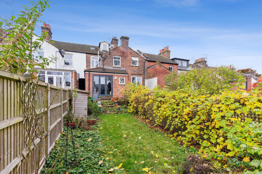 Additional property image - Oswald Road, St Albans, AL1 3AQ