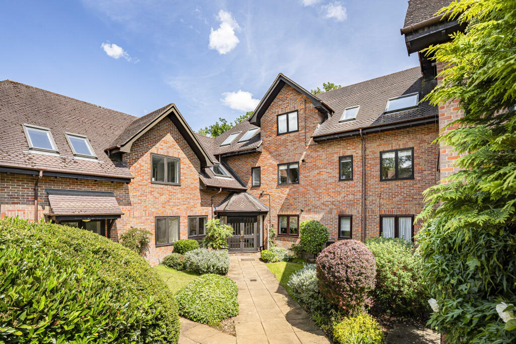Main image of property: Lichfield Place, Lemsford Road, St. Albans, Hertfordshire