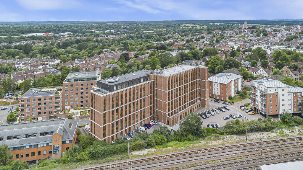 Main image of property: Flat 30, Ziggurat House, 25 Grosvenor Road, St. Albans, Hertfordshire