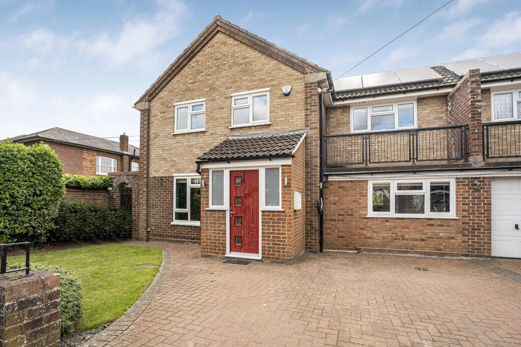 Main image of property: Richardson Close, London Colney, AL2 1QW