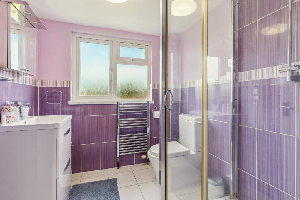 Additional property image - Field View Rise, Bricket Wood, St. Albans, Hertfordshire