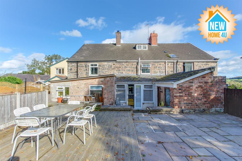 3 bedroom terraced house for sale in Mold Road, Caergwrle, Wrexham, LL12