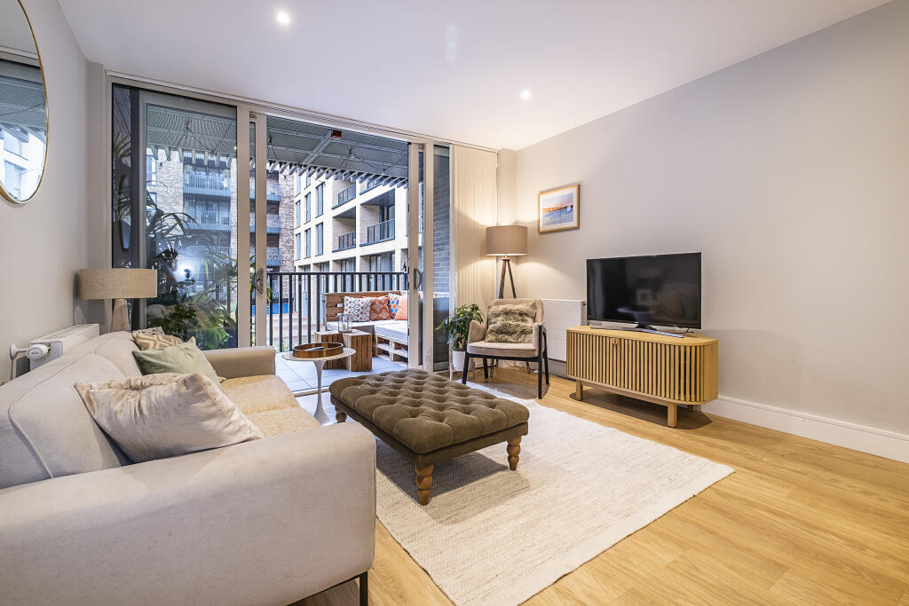 1 bedroom flat for sale in 24 Summerstown, London, SW17