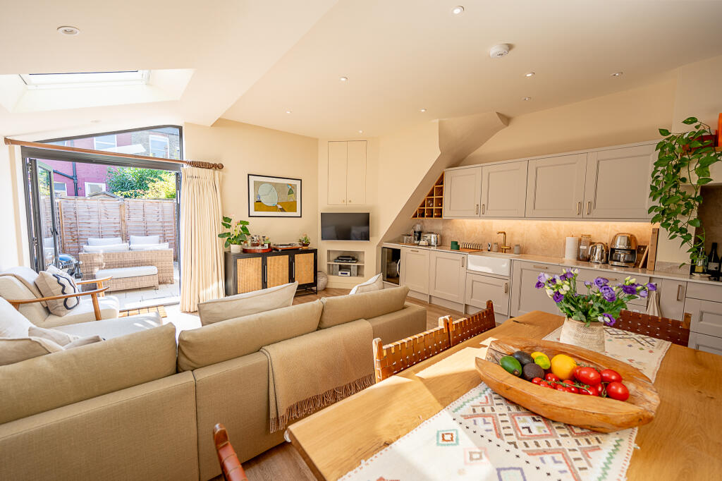 Main image of property: Penwith Road, London, SW18