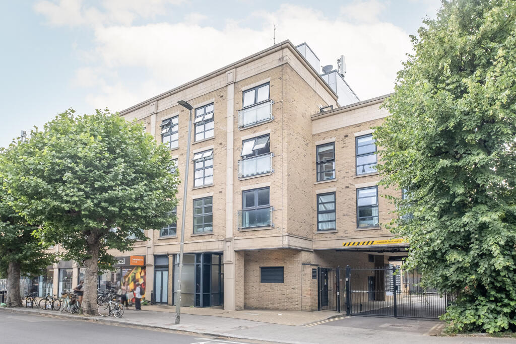 Main image of property: 278 Magdalen Road, London, SW18