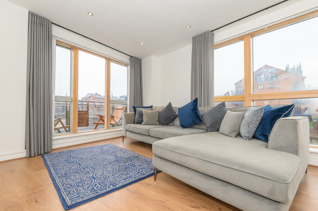 Main image of property: Admiral Court, Brewery Wharf