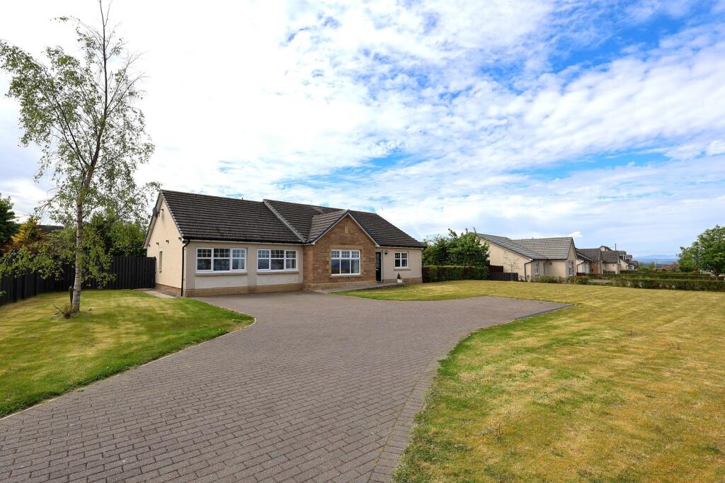 Main image of property: 3 School Brae, Croy, Inverness. IV2 5PB