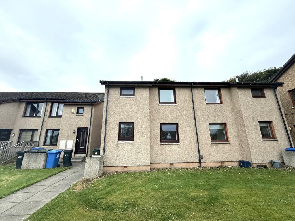 Main image of property: 31 Hilton Crescent, Hilton, Inverness. IV2 3DJ