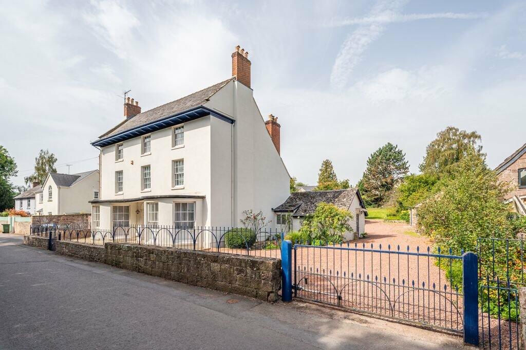 7 bedroom detached house for sale in Whitchurch, Rossonwye, HR9