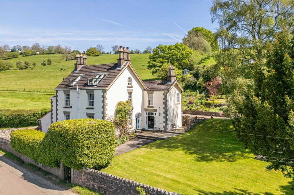 5 bedroom detached house for sale in Mill End, Coleford, GL16