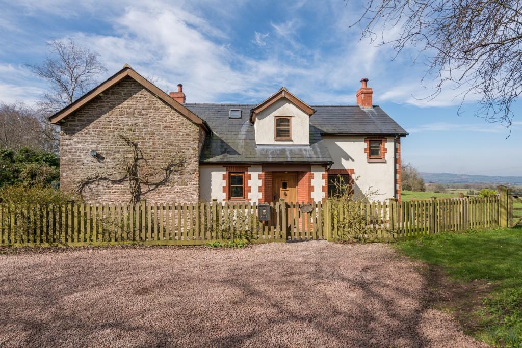 3 bedroom cottage for sale in Welsh Newton Common, Monmouth