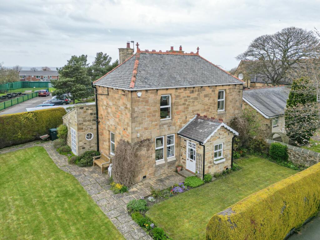 4 bedroom detached house for sale in School House, West Lane, Blaydon