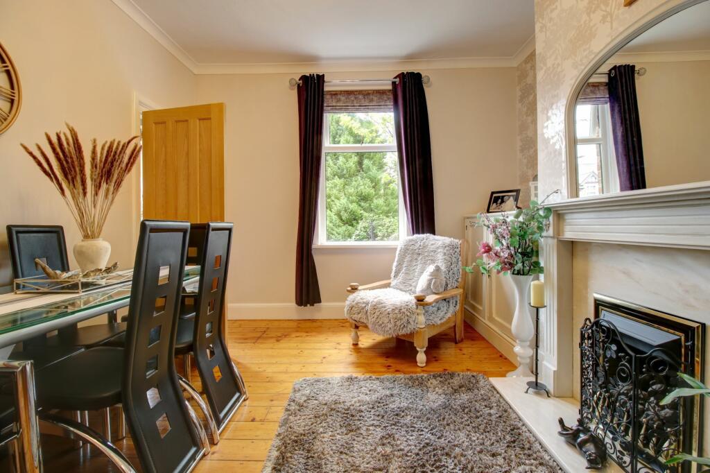 3 bedroom detached house for sale in Kirby Villa, Dene Crescent