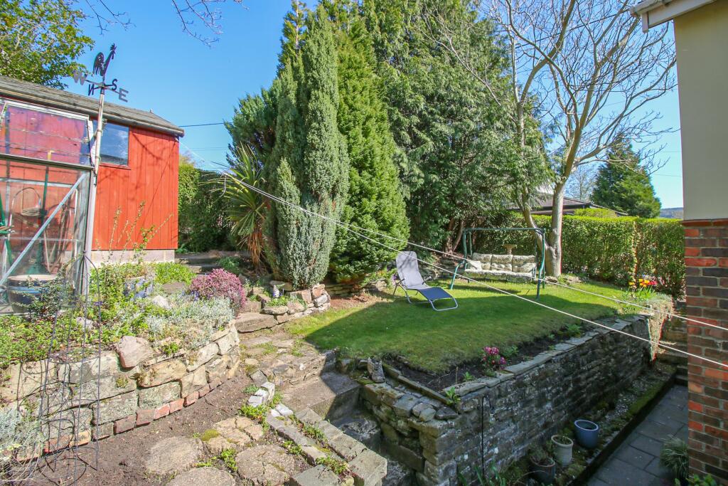 3 bedroom detached house for sale in Kirby Villa, Dene Crescent