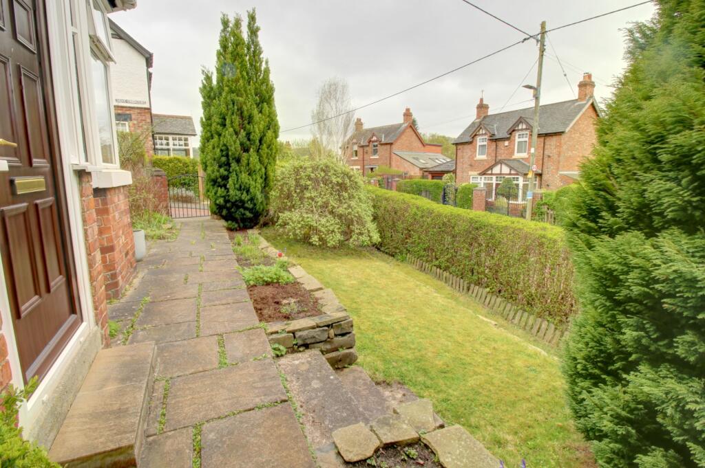 3 bedroom detached house for sale in Kirby Villa, Dene Crescent