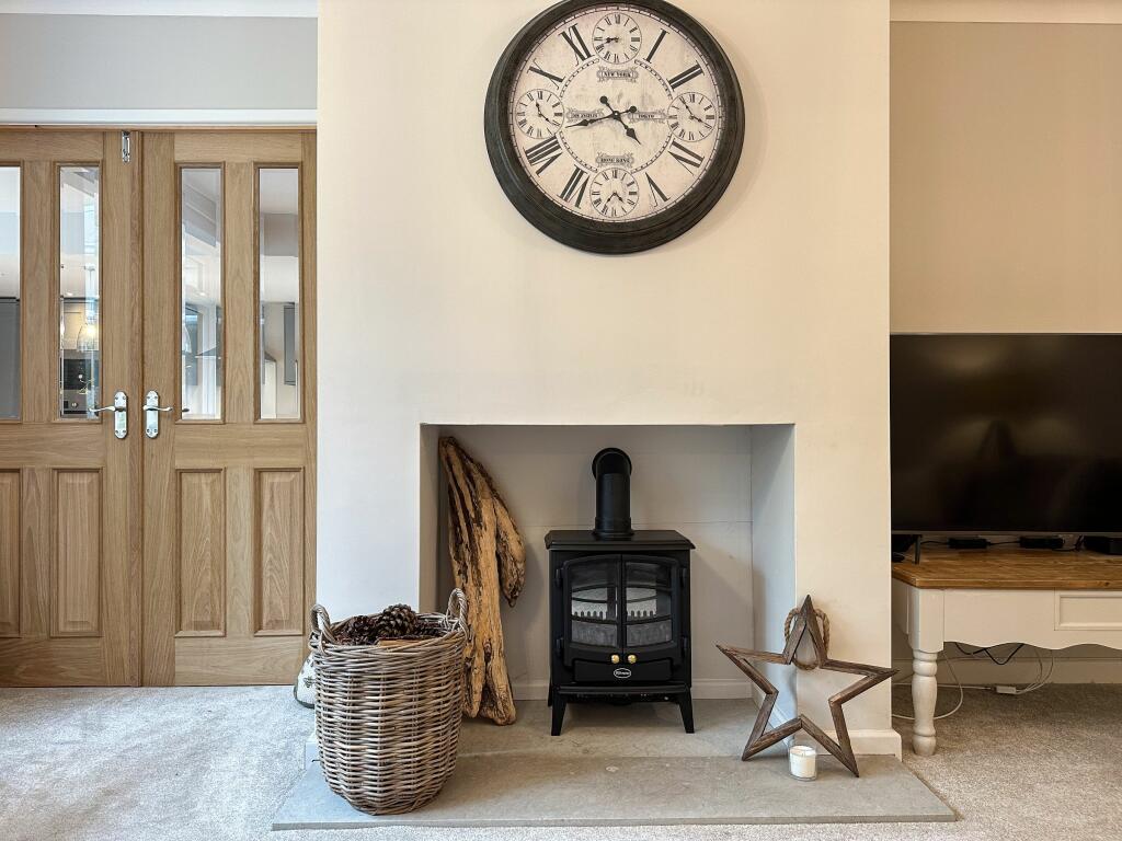 2 bedroom bungalow for sale in Grange Farm Drive, Whickham, Newcastle