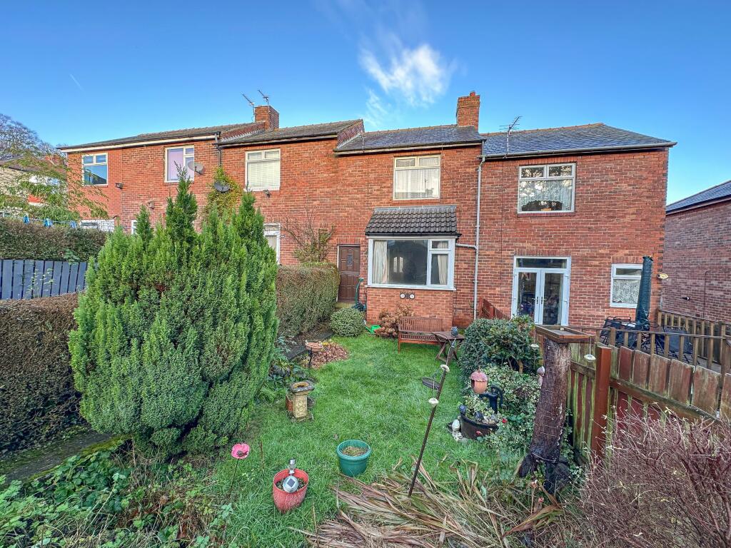2 bedroom terraced house for sale in June Avenue, Winlaton Mill