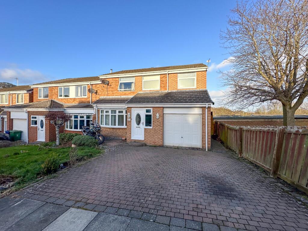 4 Bedroom Semi-detached House For Sale In Wansbeck Close, Sunniside ...