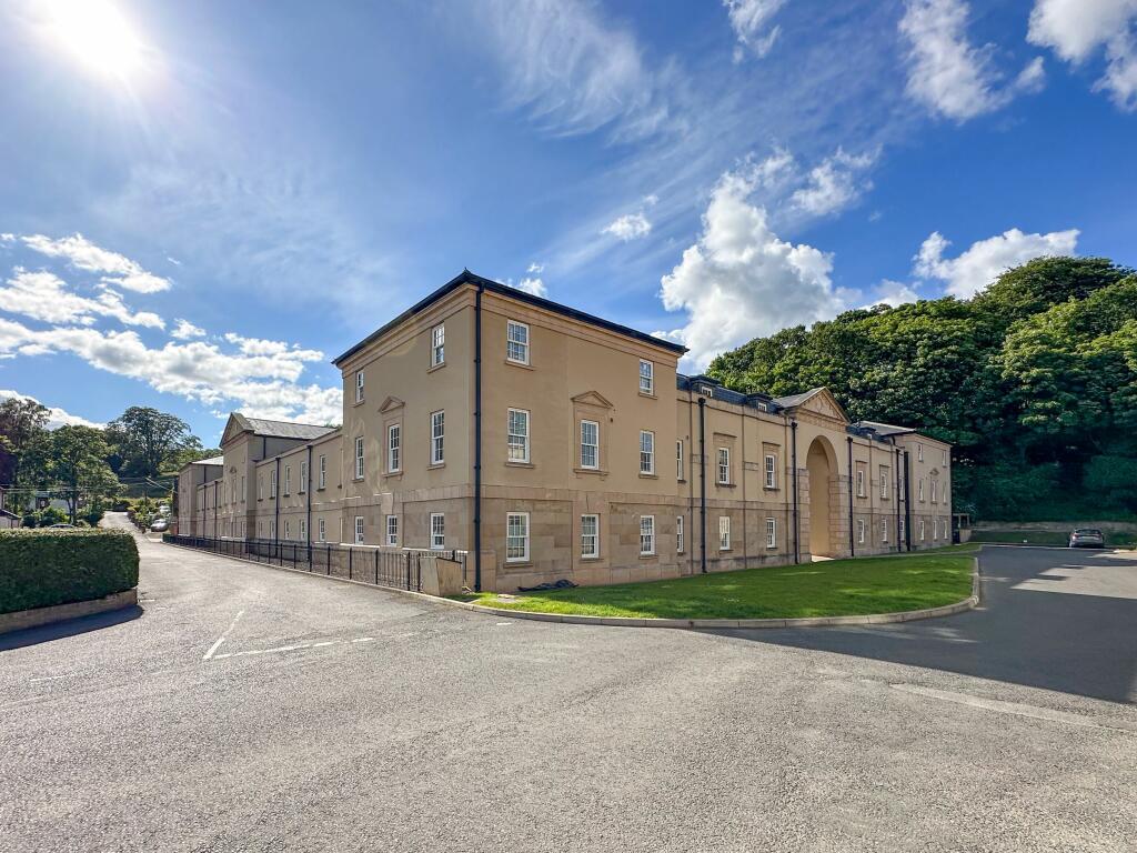 3 bedroom terraced house for sale in The Courtyard, Axwell Park