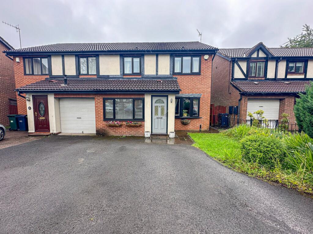 3 bedroom semidetached house for sale in Camberwell Close, Festival