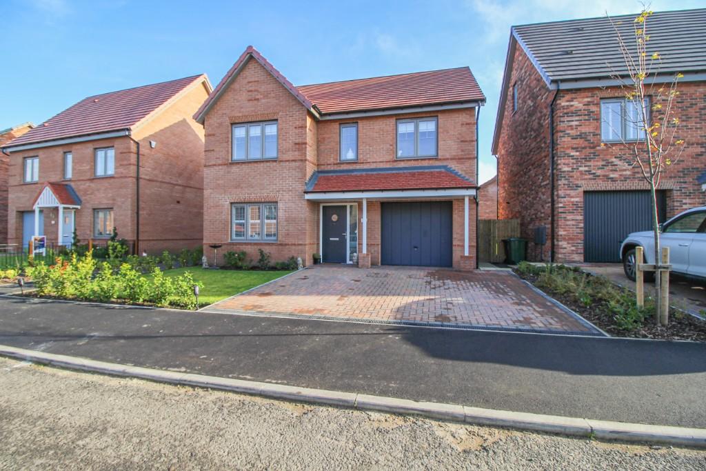 4 bedroom detached house for sale in Lilac Avenue, Sunniside, NE16