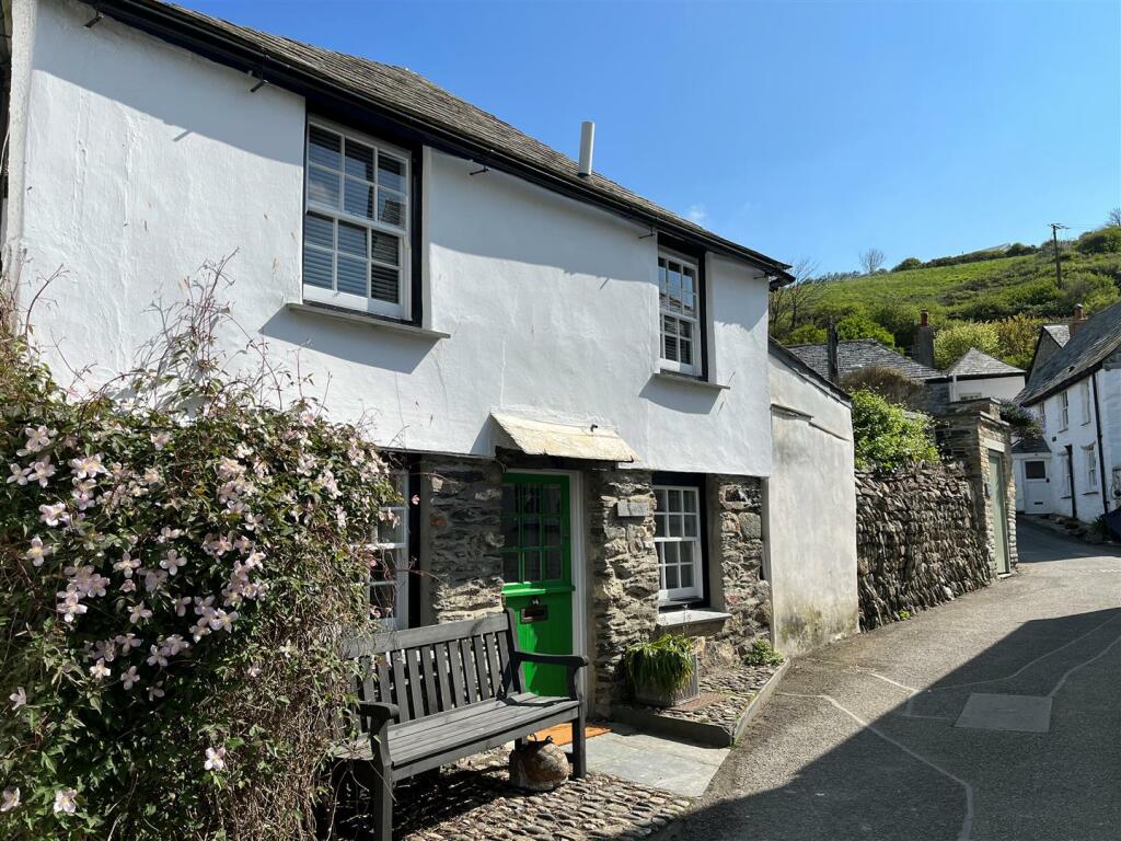 2 bedroom semidetached house for sale in Middle Street, Port Isaac, PL29