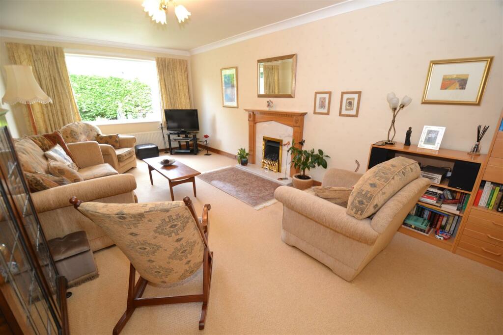 Additional property image - Dalecroft Rise, Allerton, Bradford