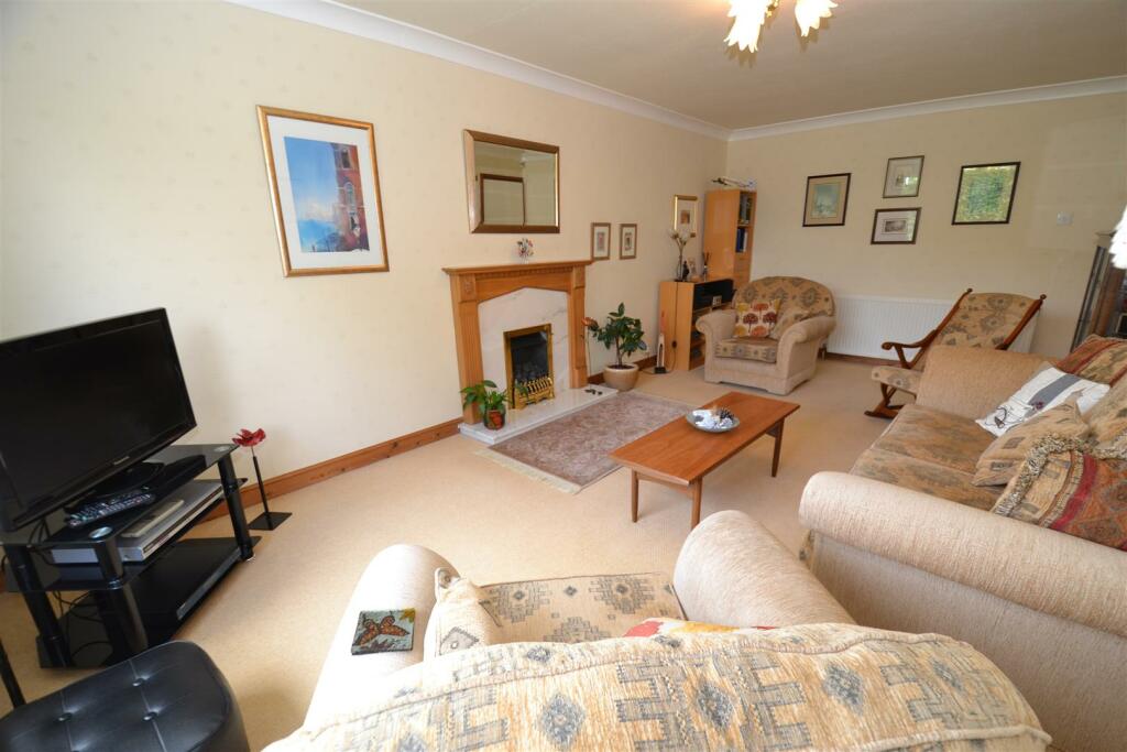 Additional property image - Dalecroft Rise, Allerton, Bradford