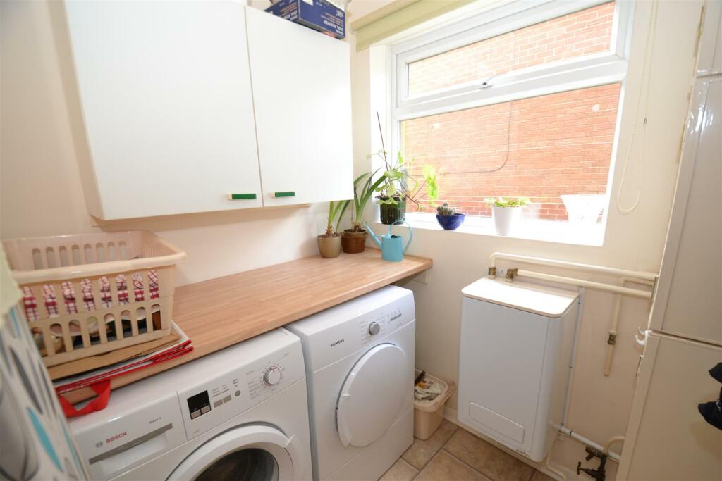 Additional property image - Dalecroft Rise, Allerton, Bradford