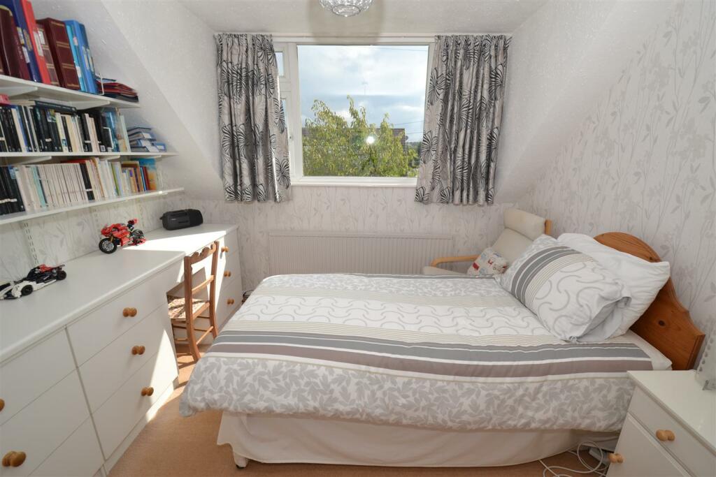 Additional property image - Dalecroft Rise, Allerton, Bradford