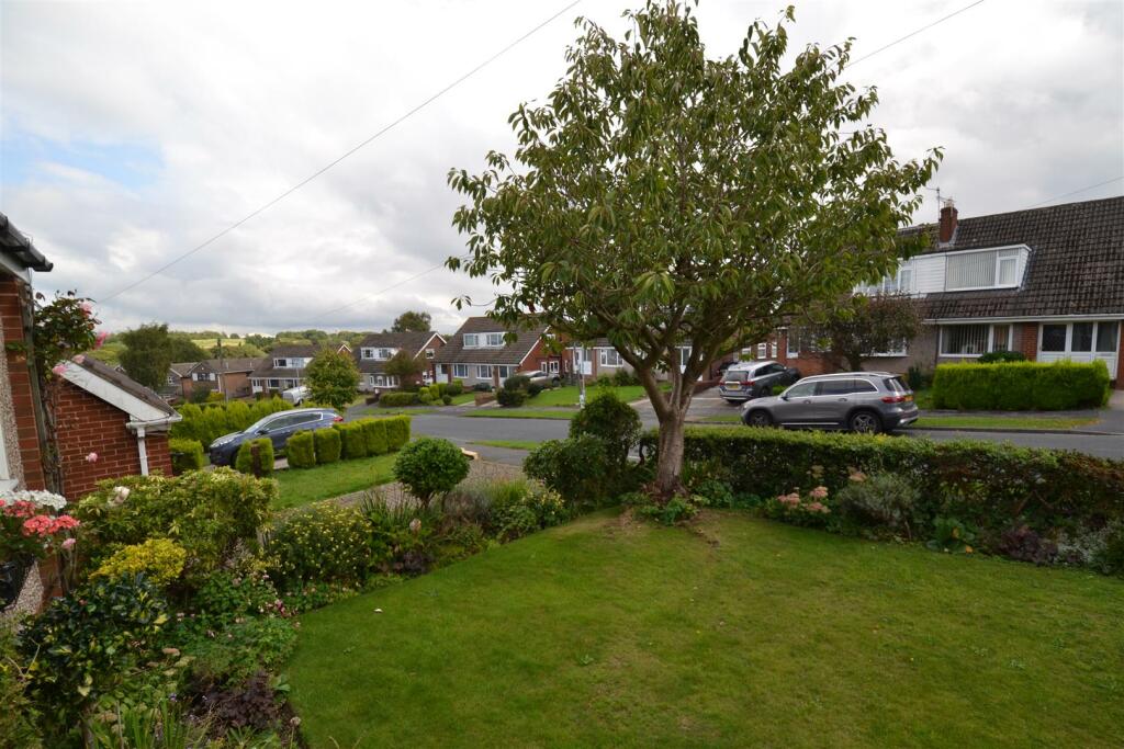 Additional property image - Dalecroft Rise, Allerton, Bradford