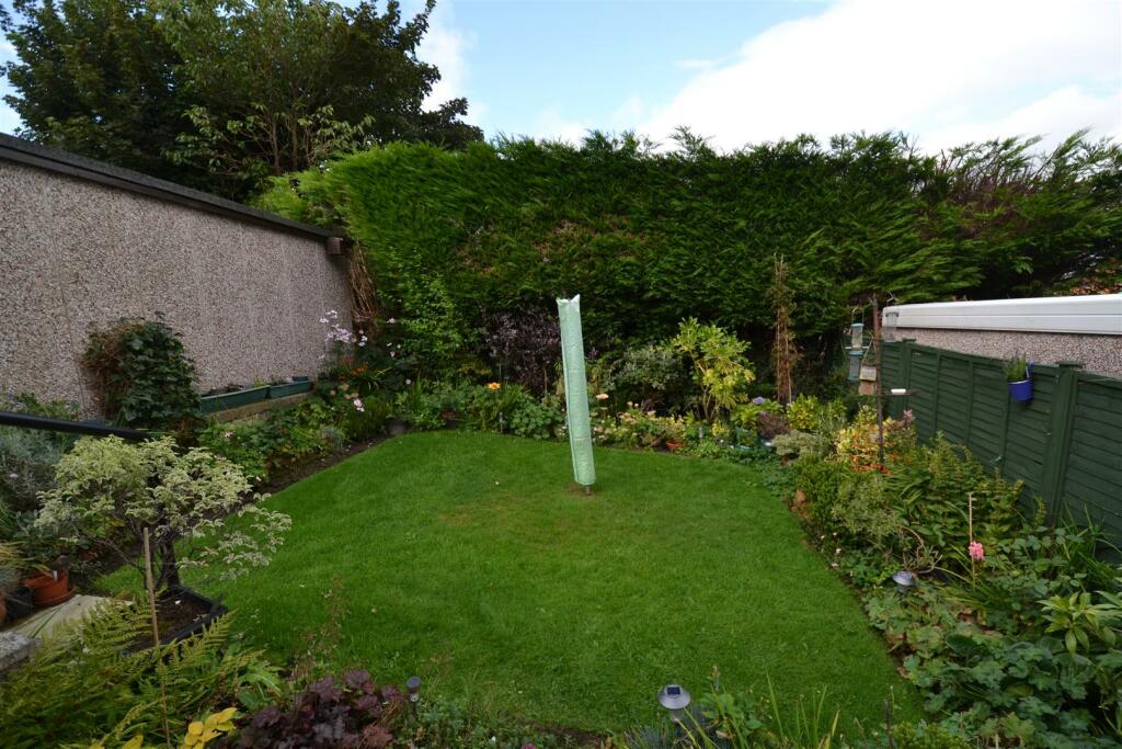 Additional property image - Dalecroft Rise, Allerton, Bradford