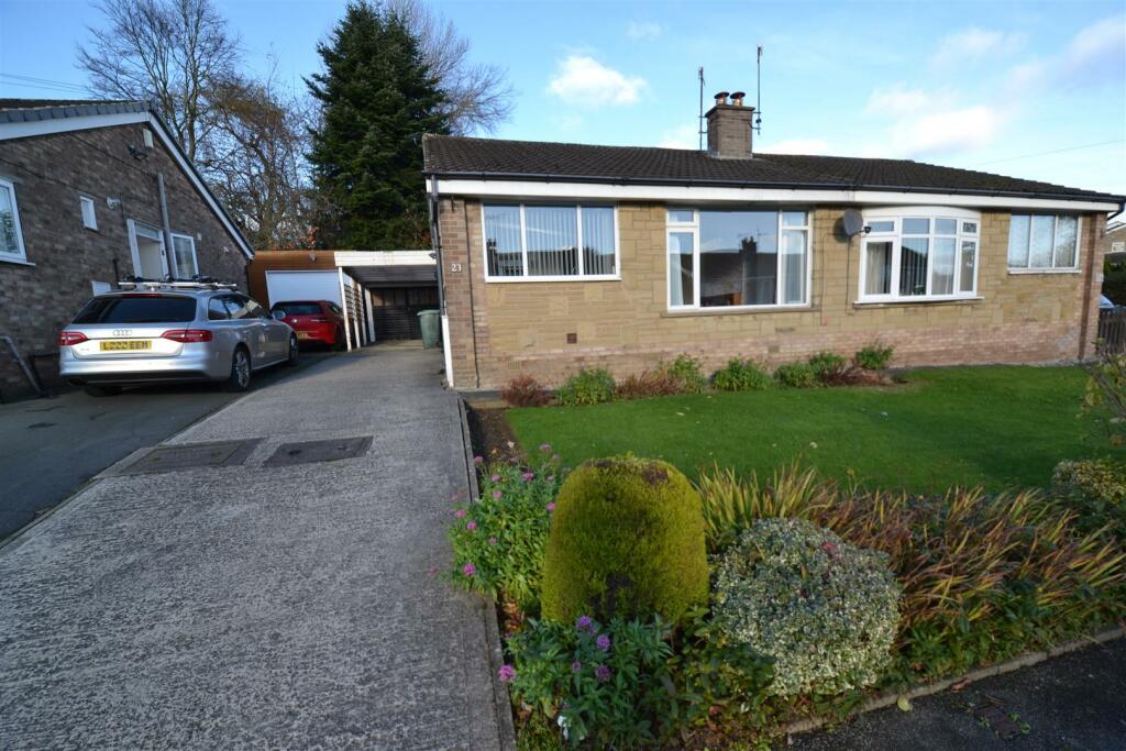 2 bedroom semidetached bungalow for sale in Middlebrook Way