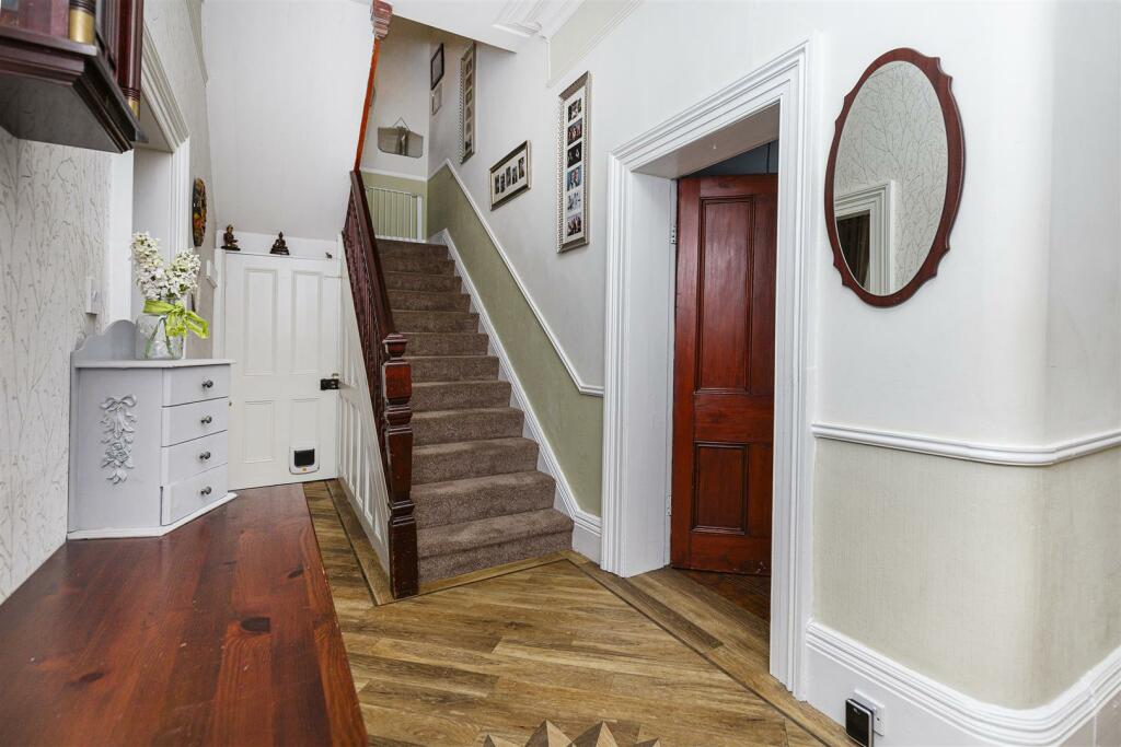 Additional property image - Sandbeds, Queensbury, Bradford
