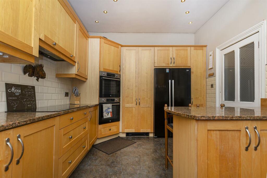Additional property image - Sandbeds, Queensbury, Bradford