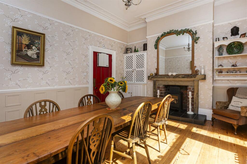 Additional property image - Sandbeds, Queensbury, Bradford