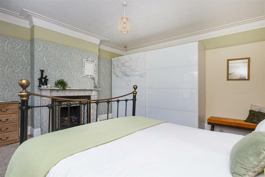 Additional property image - Sandbeds, Queensbury, Bradford