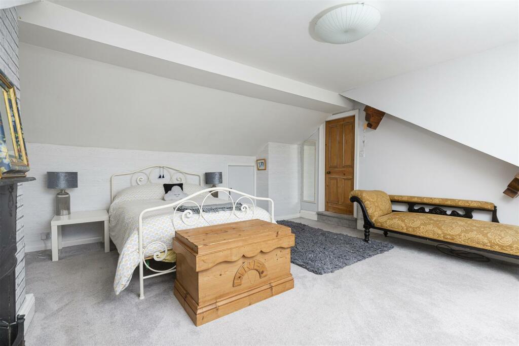 Additional property image - Sandbeds, Queensbury, Bradford