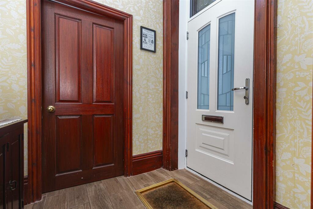 Additional property image - Sandbeds, Queensbury, Bradford