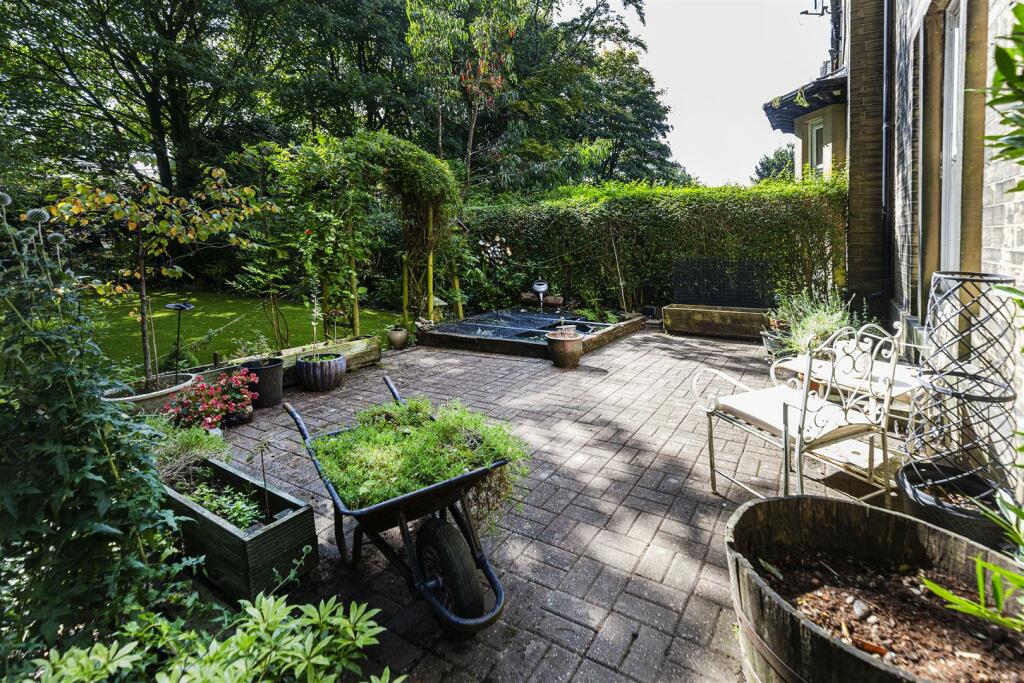 Additional property image - Sandbeds, Queensbury, Bradford