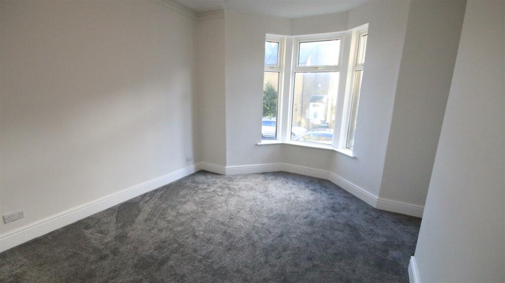 Additional property image - Oakleigh Road, Clayton, Bradford