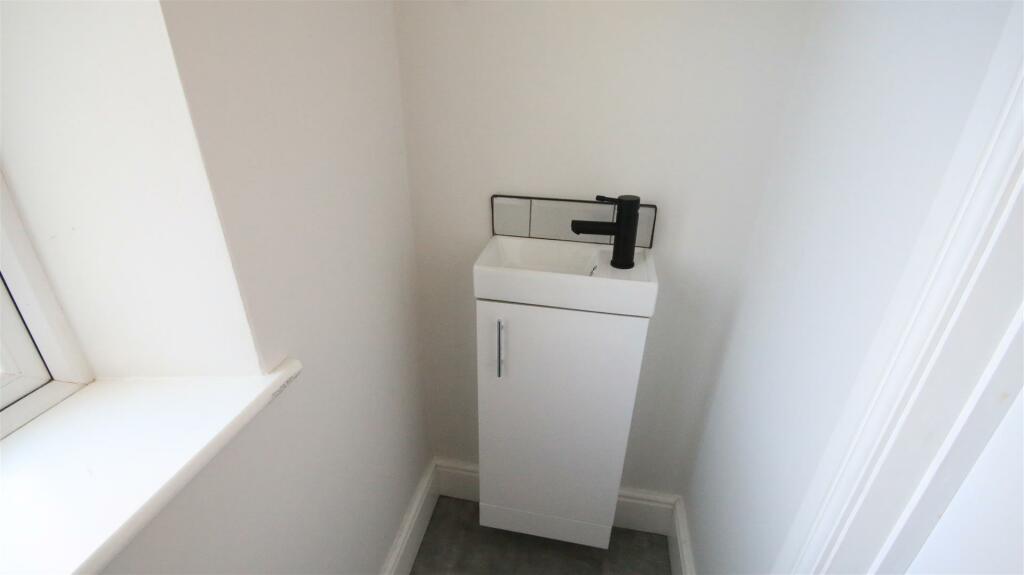 Additional property image - Oakleigh Road, Clayton, Bradford