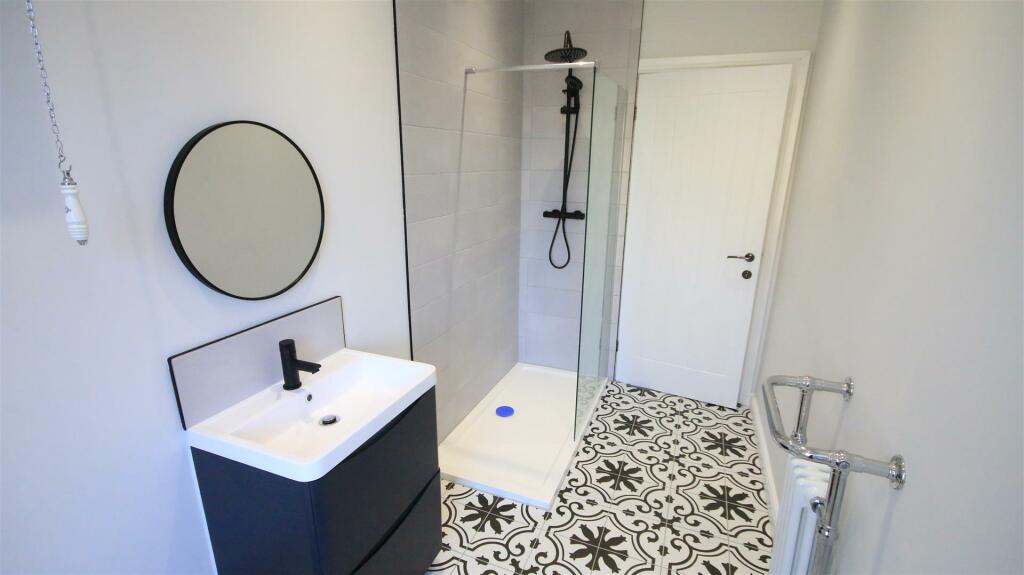 Additional property image - Oakleigh Road, Clayton, Bradford