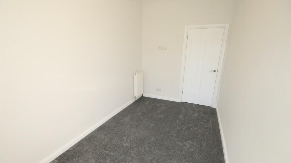 Additional property image - Oakleigh Road, Clayton, Bradford