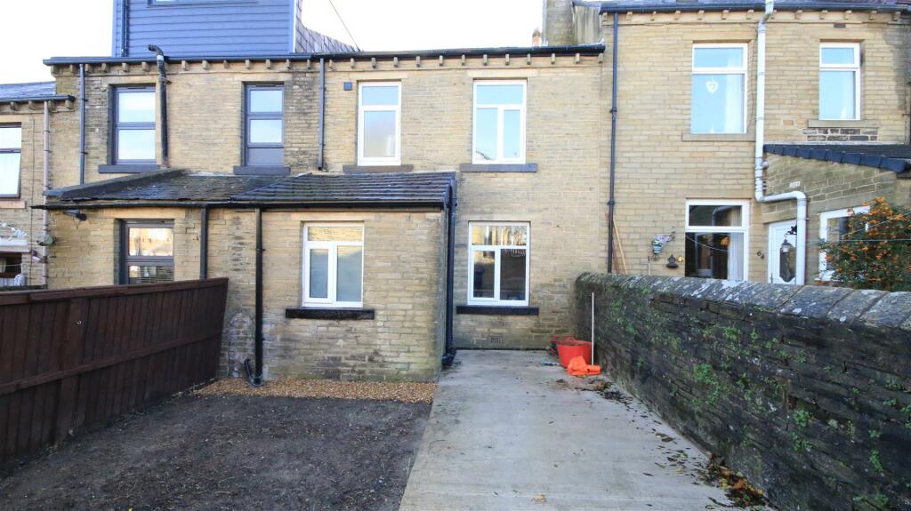 Additional property image - Oakleigh Road, Clayton, Bradford