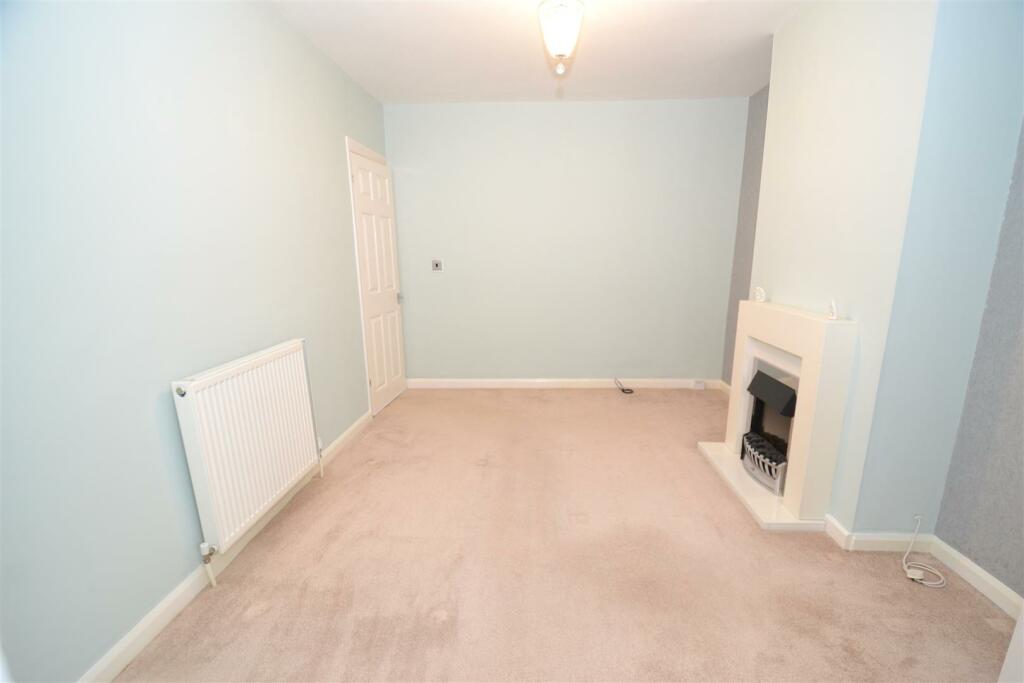 Additional property image - Westminster Crescent, Clayton, Bradford