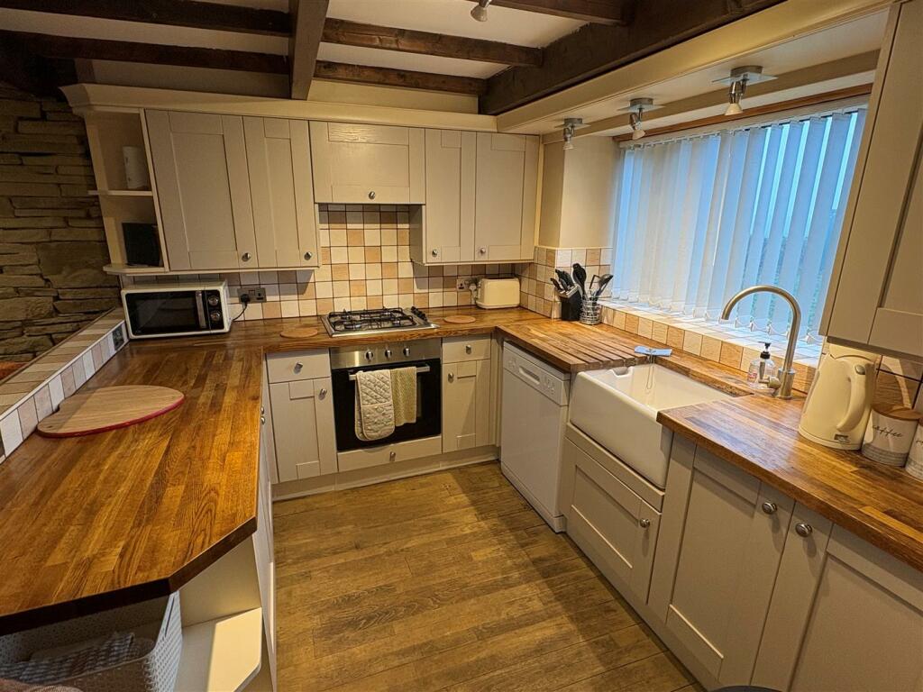 Additional property image - Well Heads, Thornton, Bradford