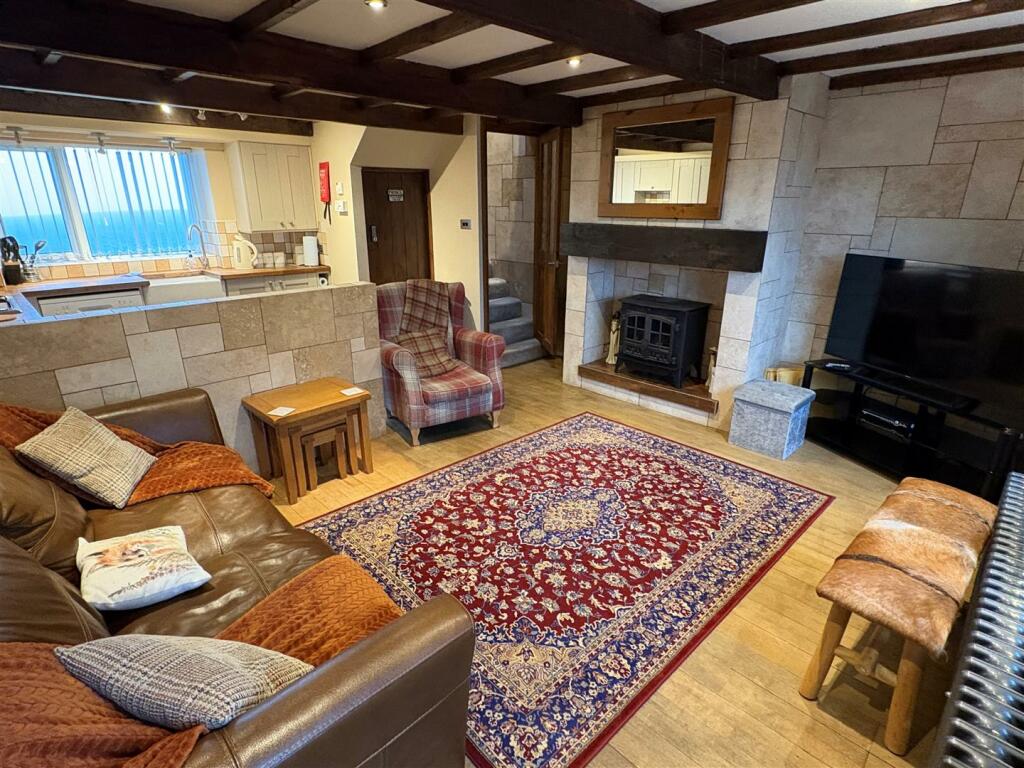 Additional property image - Well Heads, Thornton, Bradford
