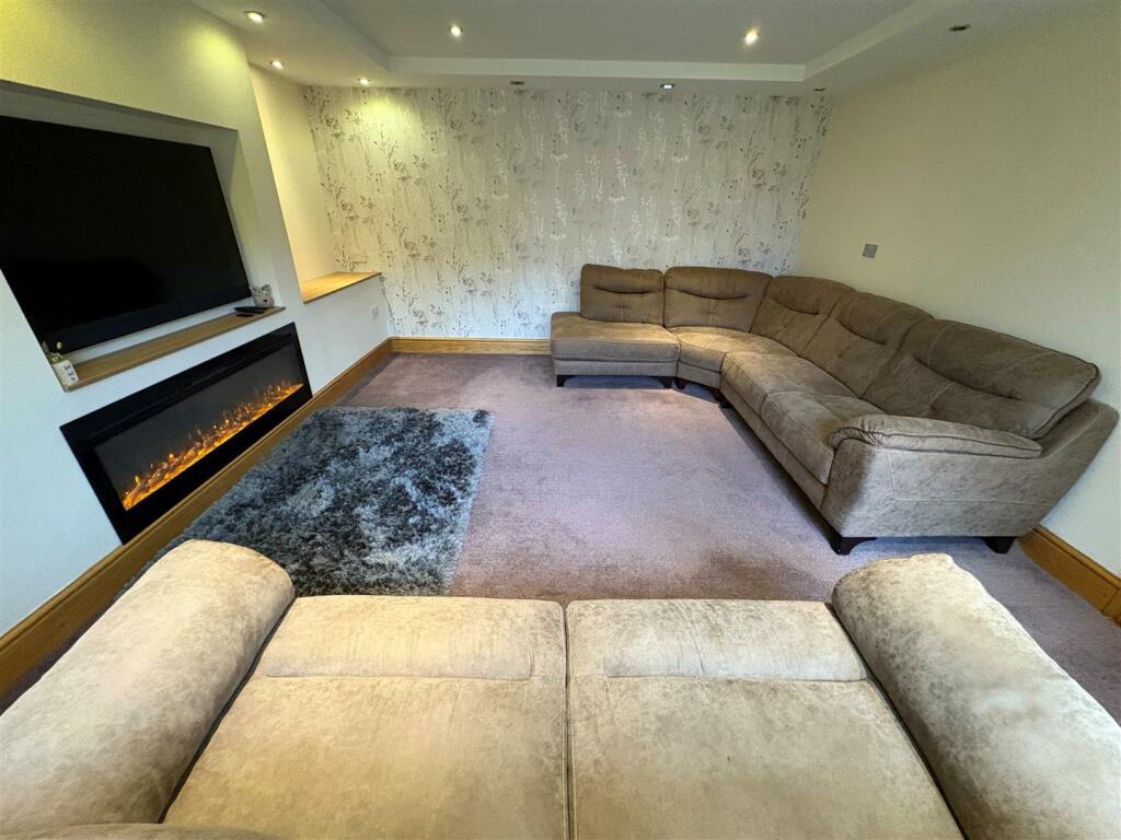 Additional property image - Reva Syke Road, Clayton, Bradford