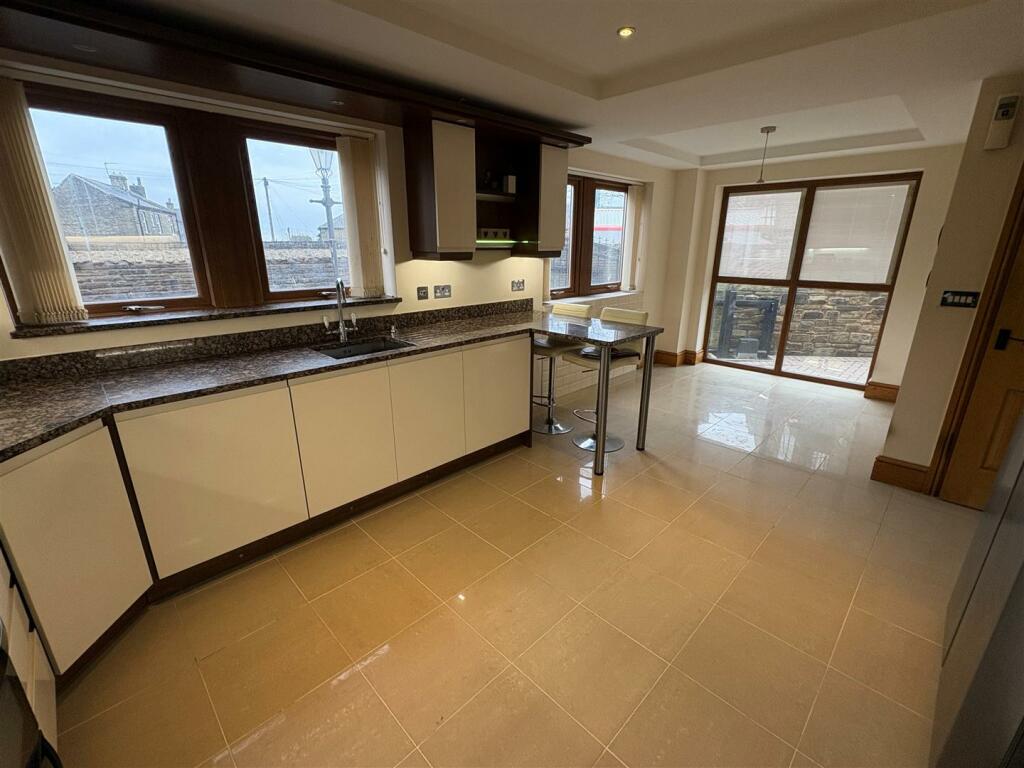 Additional property image - Reva Syke Road, Clayton, Bradford